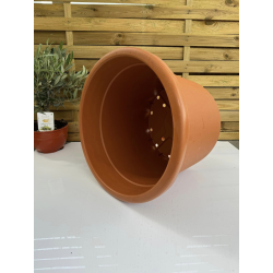 très jolis pots coupe plastique modèle CIGNO K40