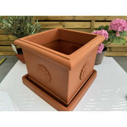 très jolis pots coupe deco carré modèle IDQ40TC avec sa soucoupe 42*42cm récupératrice d’eau