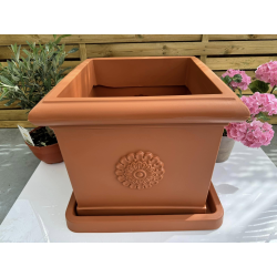très jolis pots coupe deco carré modèle IDQ45TC avec sa soucoupe 49*49cm récupératrice d’eau